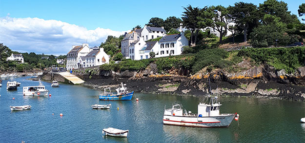 Le port de Doëlan situé à proximité du camping familial en Bretagne sud à l’Abri de l’Océan